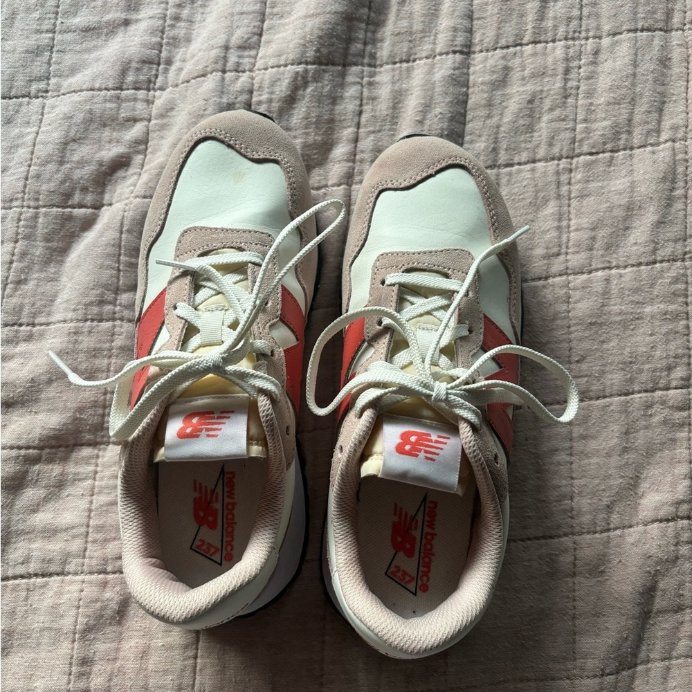 New balance shoes